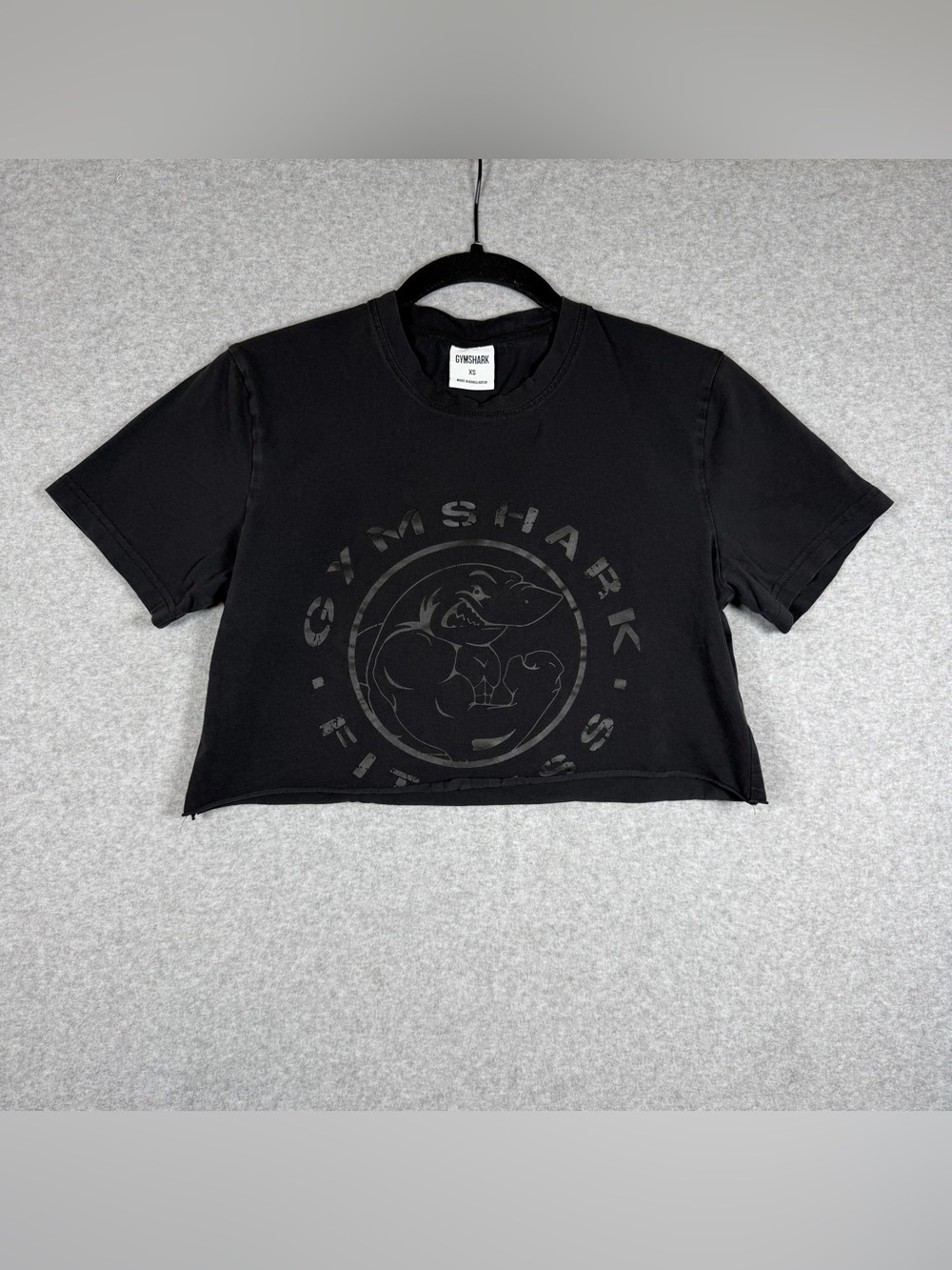 Gymshark Legacy Washed Black Cropped Tee Women’s Size XS Muscle Shark